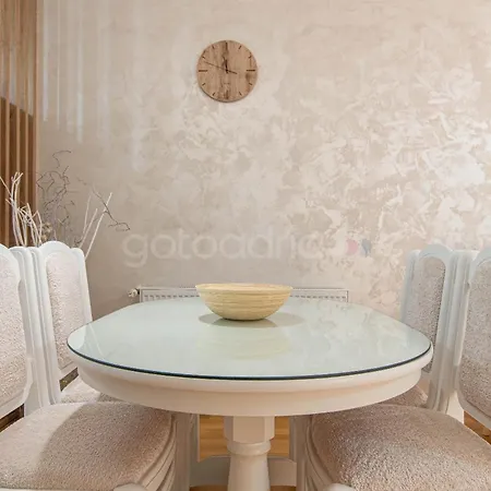 Crystal Seaview Silva 마카르스카